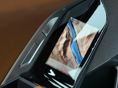 2026 بي ام دبليو الفئة السابعة 735أي