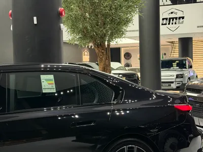 2025 بي ام دبليو الفئة السابعة 735أي