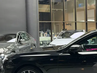 2025 بي ام دبليو الفئة السابعة 735أي