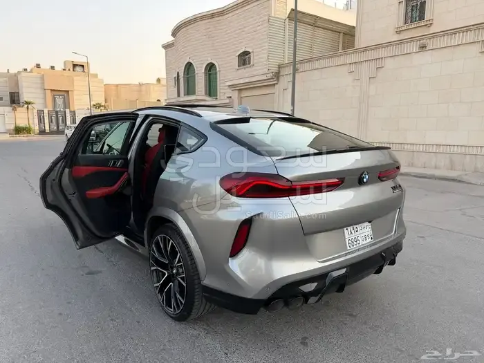 2021 بي ام دبليو الفئة اكس 6 إم