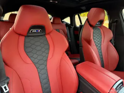 2021 بي ام دبليو الفئة اكس 6 إم