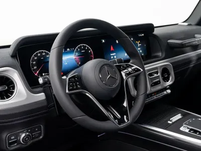 2025 مرسيدس - بنز جي 500