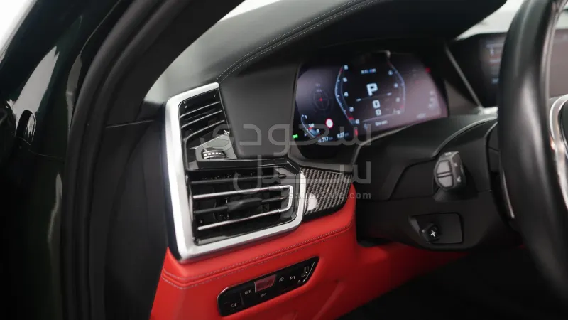 2022 بي ام دبليو الفئة اكس 6 إم كومبيتيشن