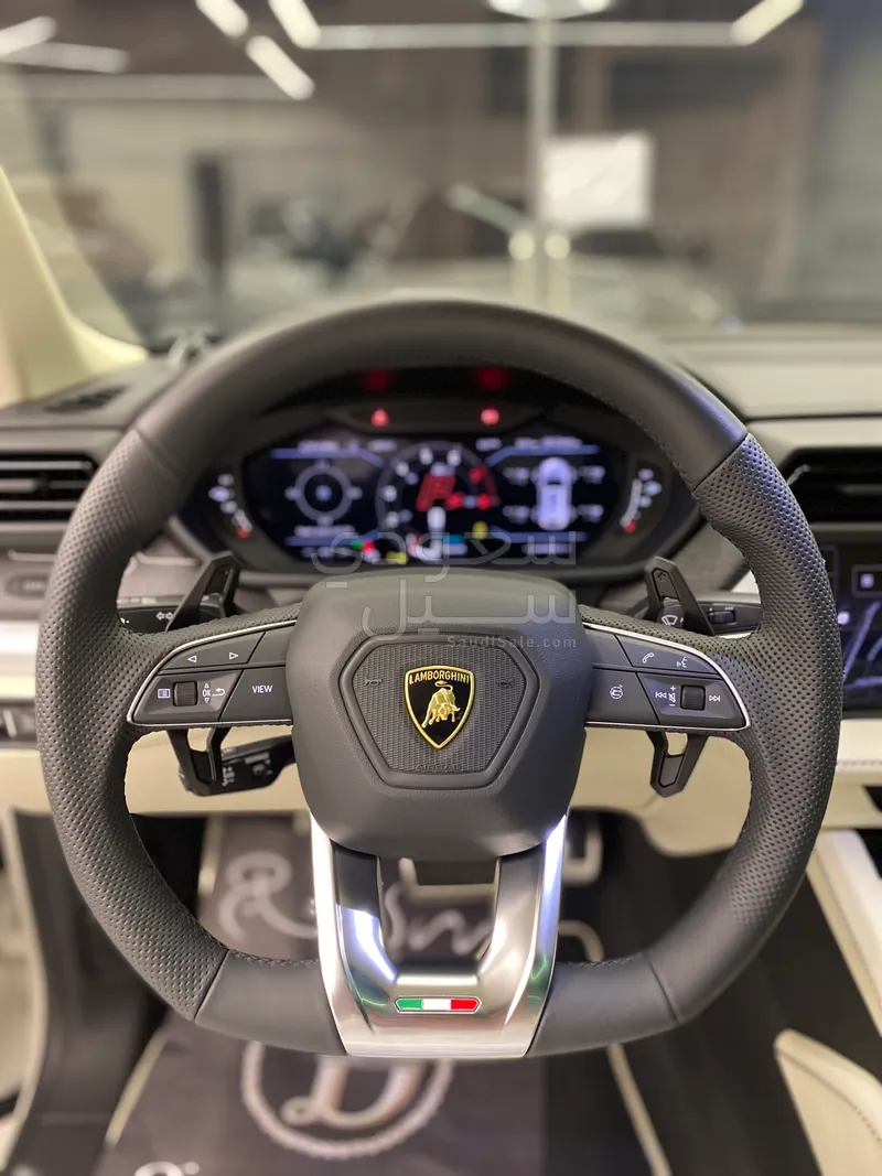 2025 لمبرجيني اوروس