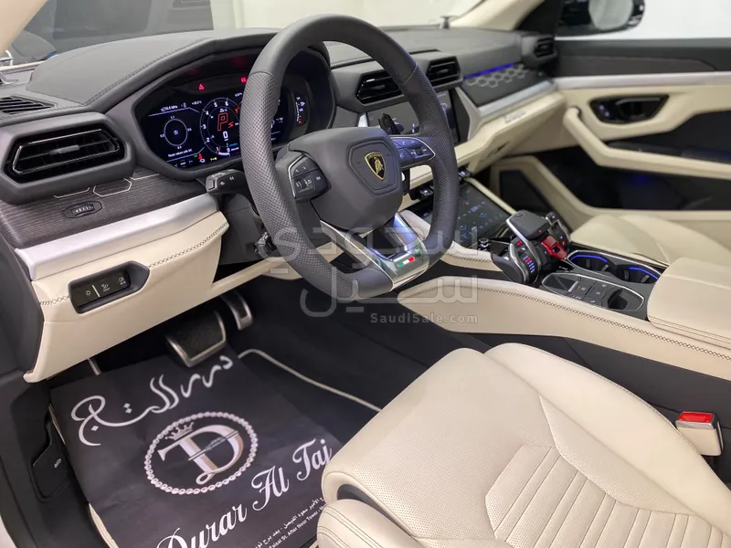 2025 لمبرجيني اوروس