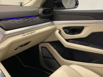 2025 لمبرجيني اوروس