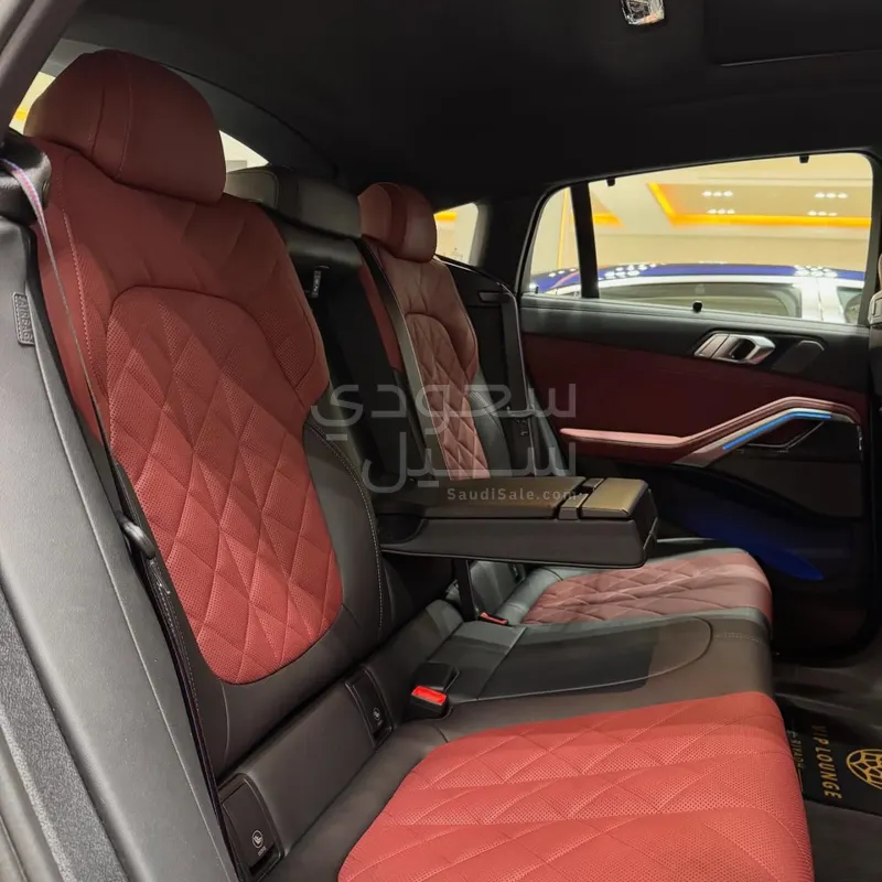 2024 بي ام دبليو الفئة اكس 6