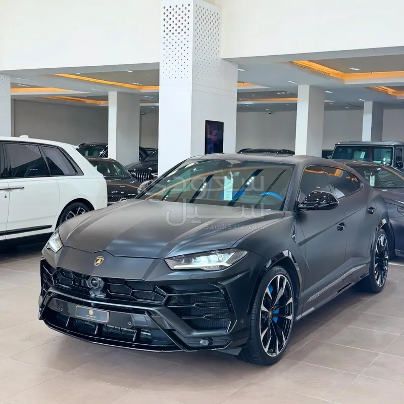 2022 لمبرجيني اوروس