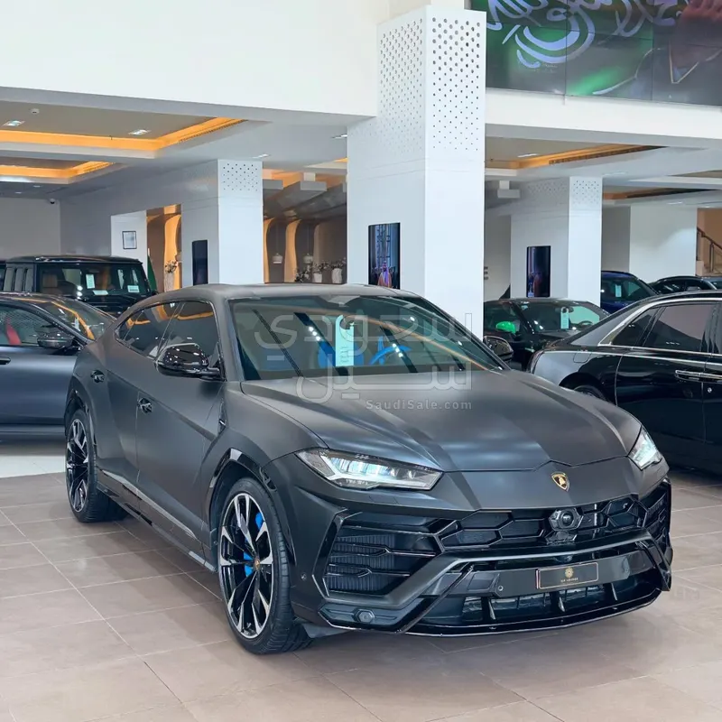 2022 لمبرجيني اوروس