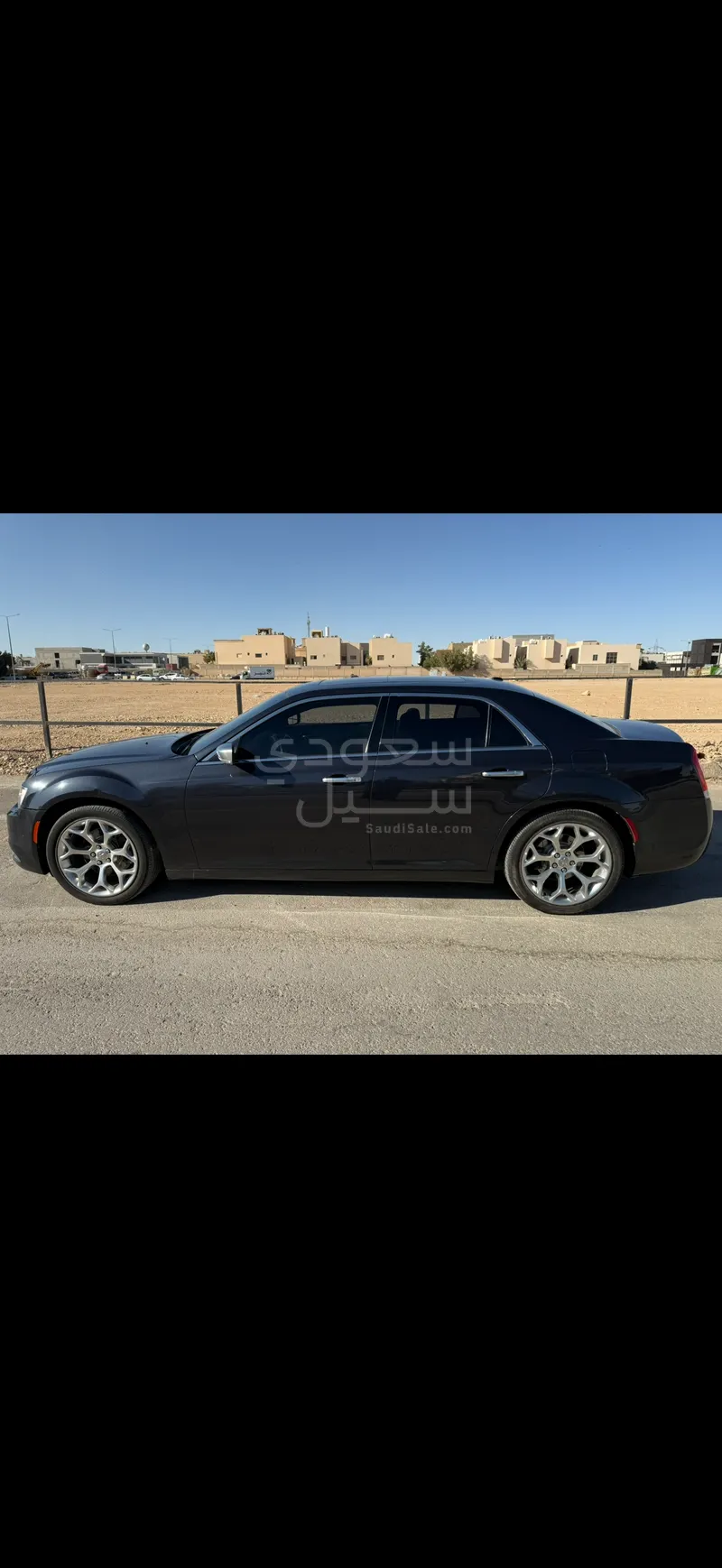 2019 كرايسلر 300 سي اكزكتيف