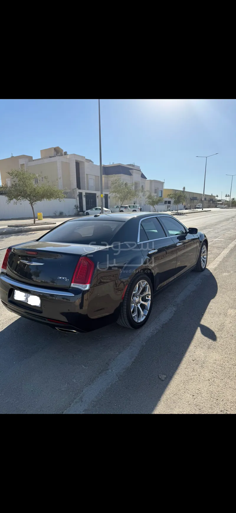 2019 كرايسلر 300 سي اكزكتيف