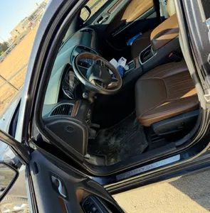 2019 كرايسلر 300 سي اكزكتيف