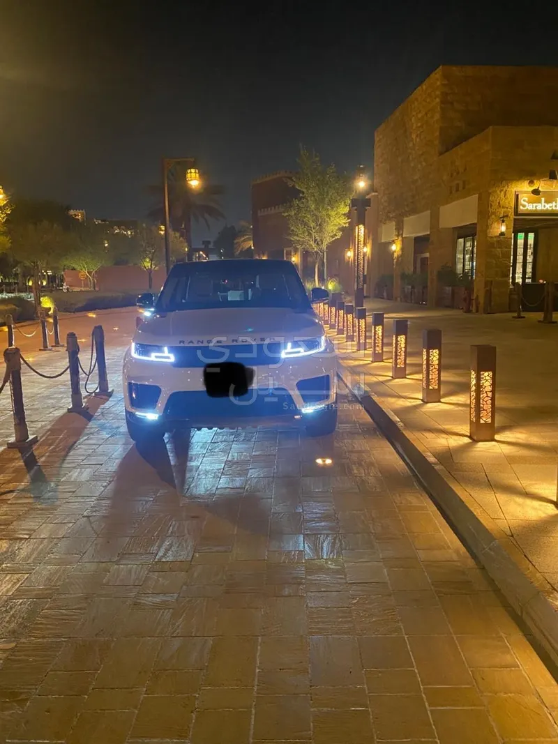 2021 لاند روفر رينج روفر سبورت اتش اس اي