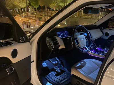 2021 لاند روفر رينج روفر سبورت اتش اس اي