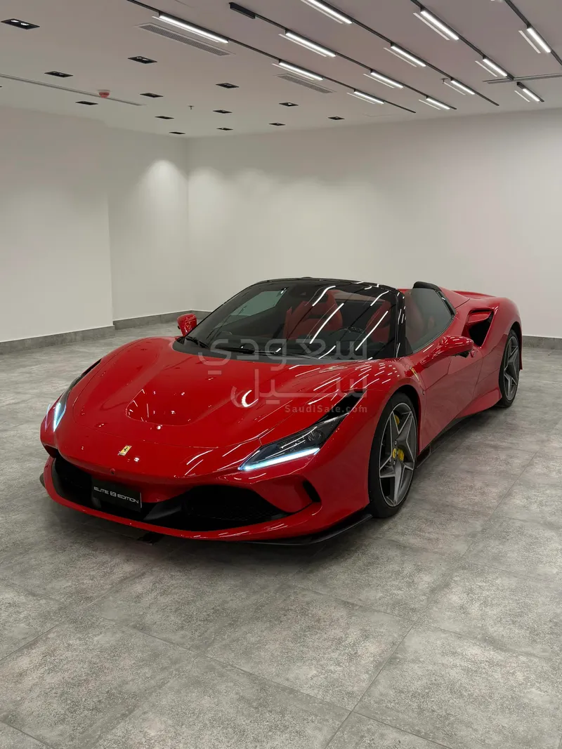 2022 فيراري اف 8 سبايدر