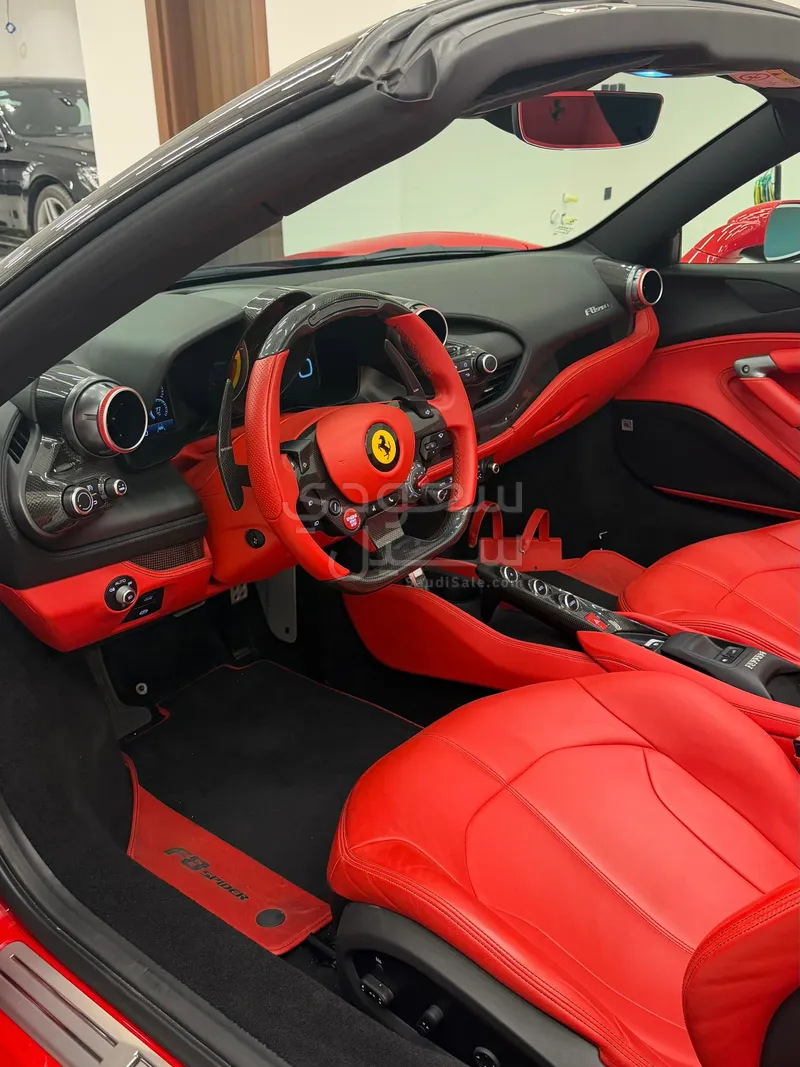 2022 فيراري اف 8 سبايدر