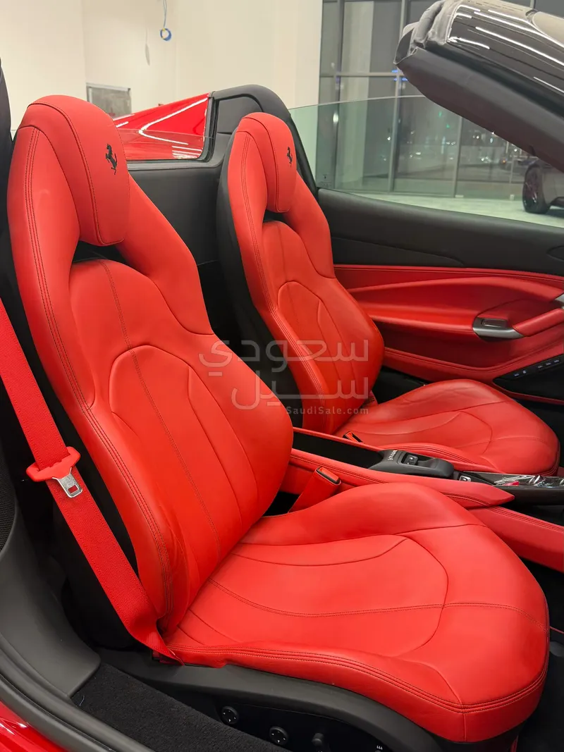 2022 فيراري اف 8 سبايدر