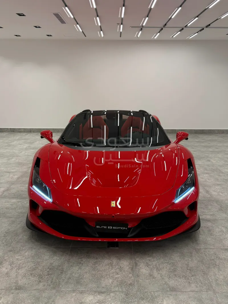 2022 فيراري اف 8 سبايدر