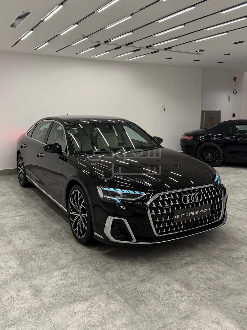 2023 اودي اي 8 ال النسخة السعودية