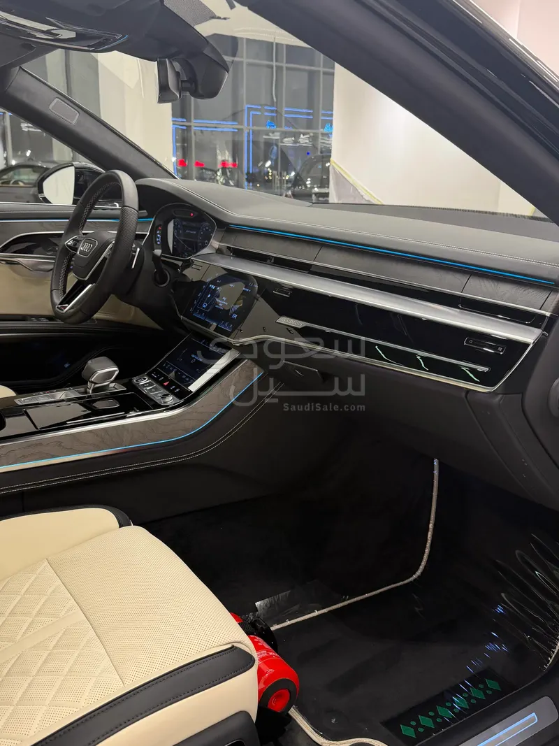 2023 اودي اي 8 ال النسخة السعودية