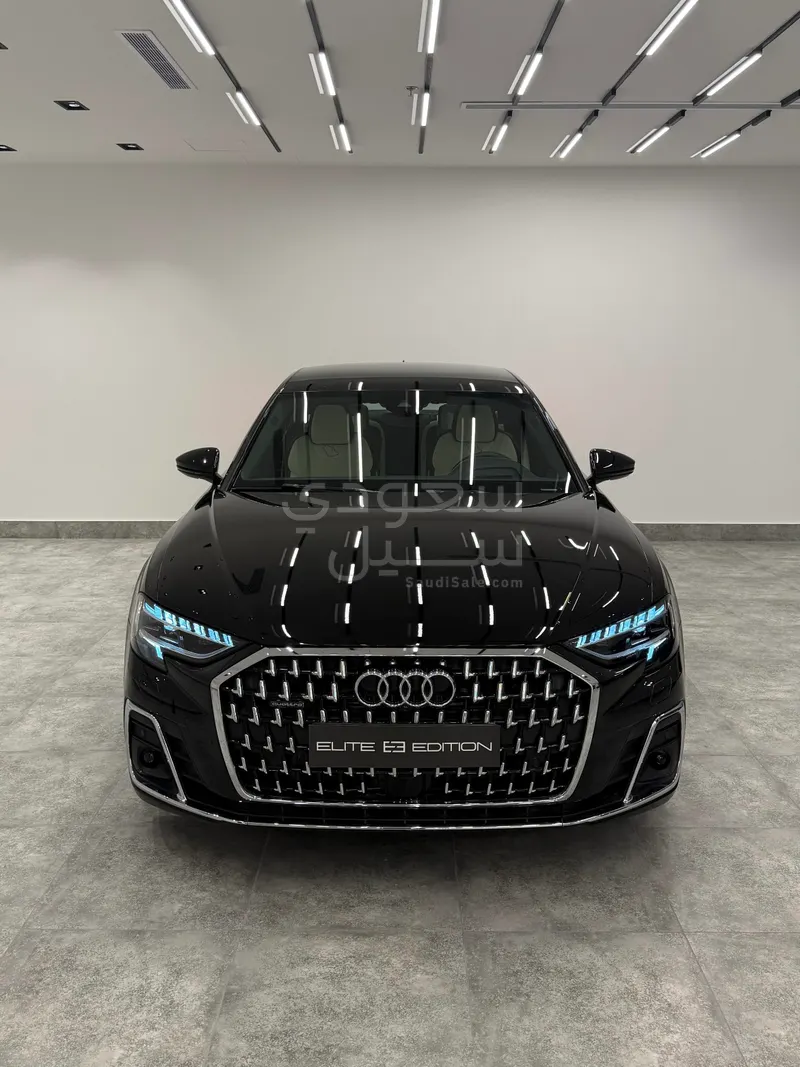 2023 اودي اي 8 ال النسخة السعودية