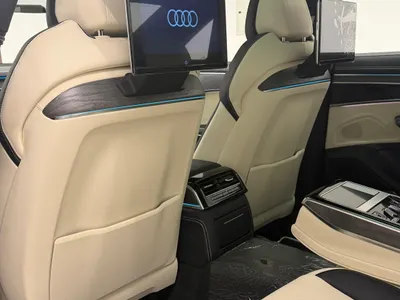 2023 اودي اي 8 ال النسخة السعودية