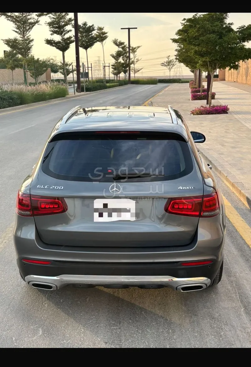 2020 مرسيدس - بنز جي إل سي 200