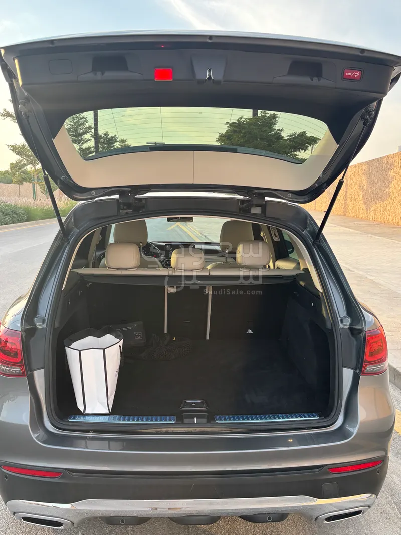 2020 مرسيدس - بنز جي إل سي 200