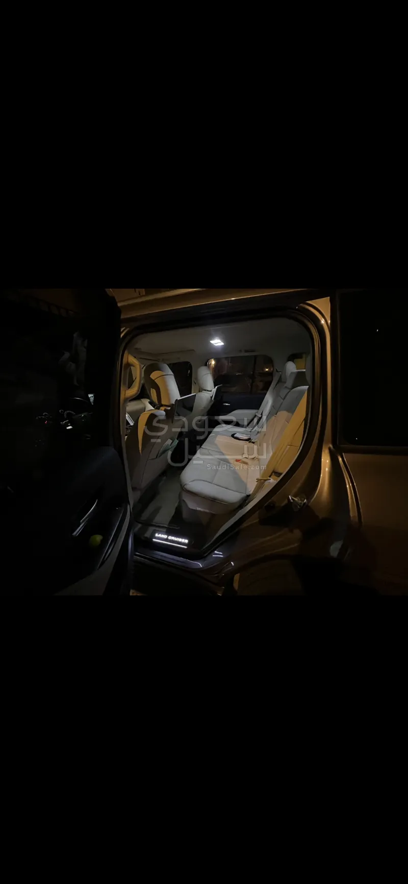 2024 تويوتا لاند كروزر جي اكس ار