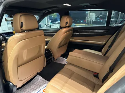 2015 بي ام دبليو الفئة السابعة 730 إل أي