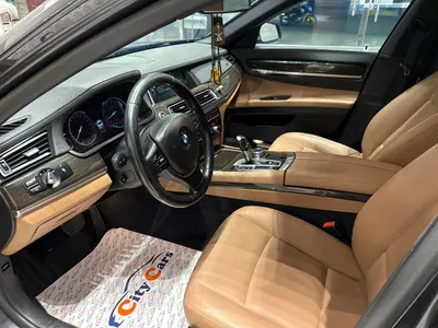 2015 بي ام دبليو الفئة السابعة 730 إل أي