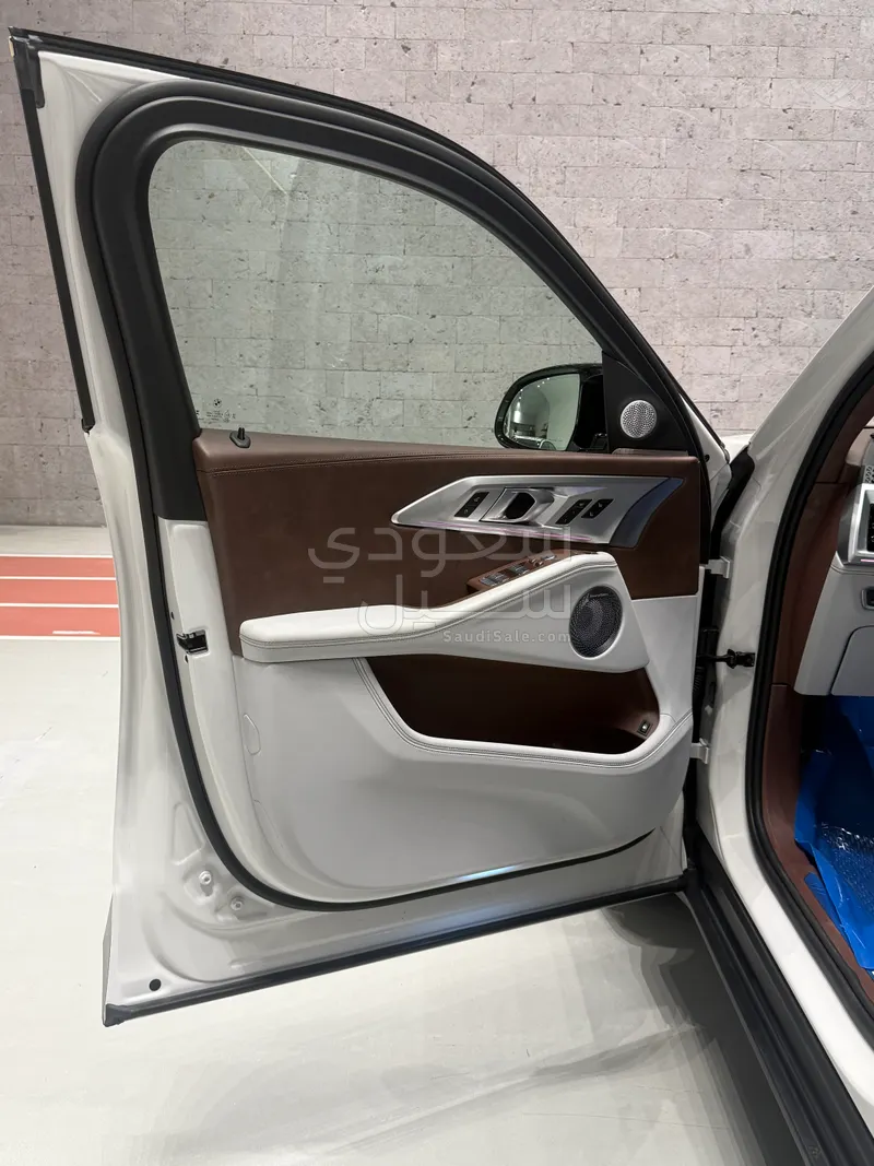 2023 بي ام دبليو اكس ام