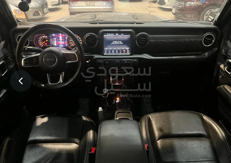 2021 جييب رانجلر صحارى