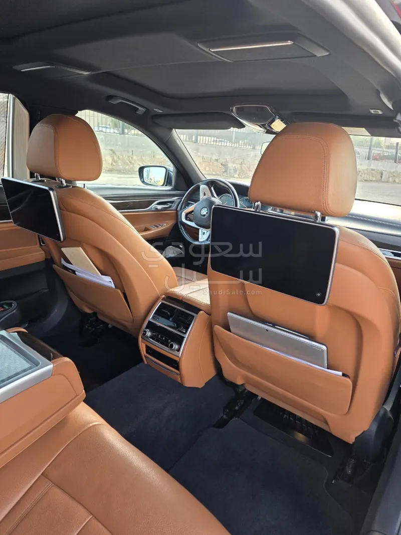 2019 بي ام دبليو الفئة السابعة 730 إل أي