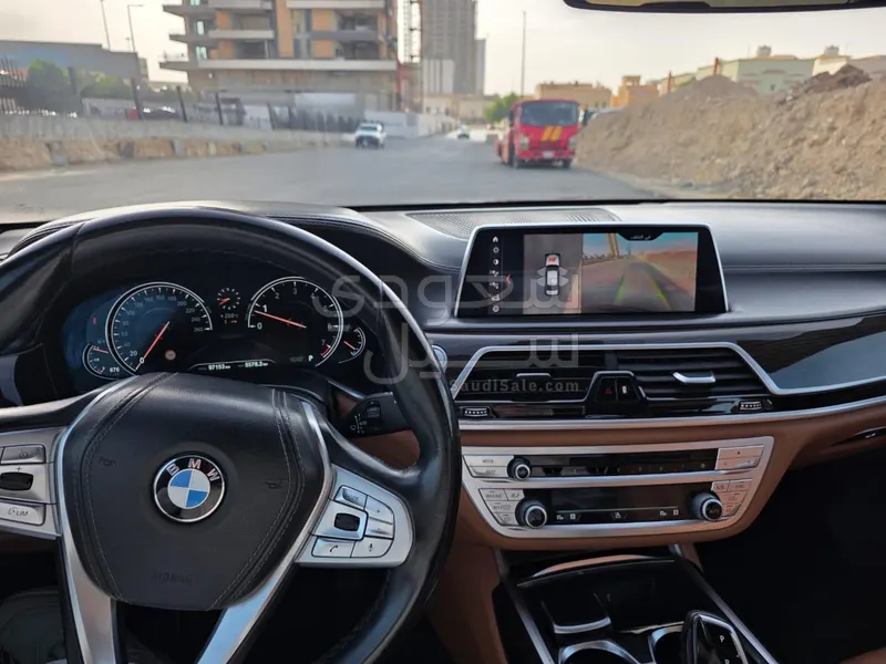 2019 بي ام دبليو الفئة السابعة 730 إل أي