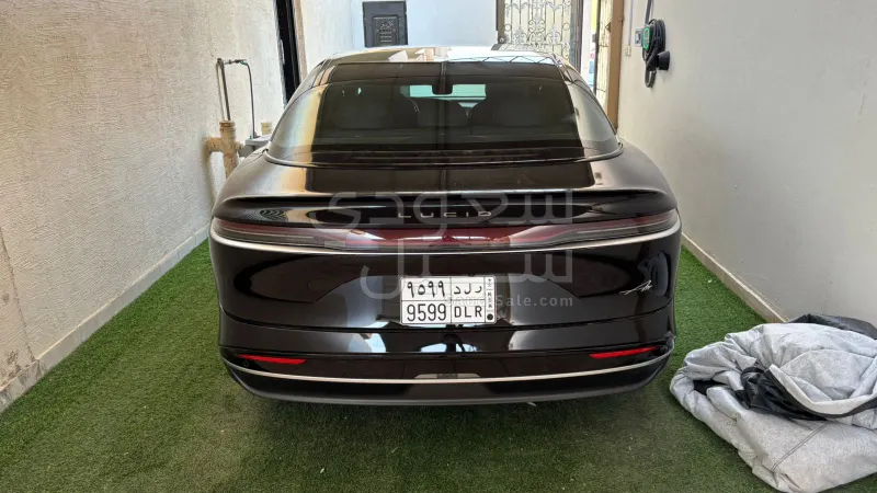 2025 لوسيد اير بيور