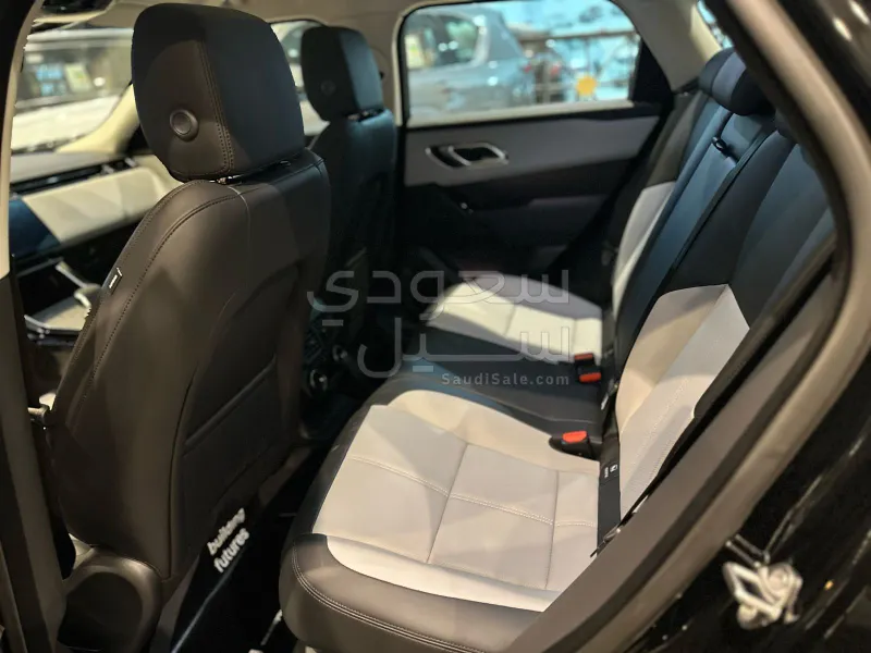 2025 لاند روفر رينج روفر فيلار فيلار