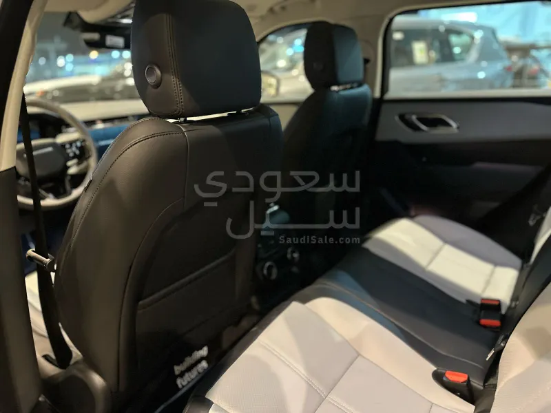 2025 لاند روفر رينج روفر فيلار فيلار