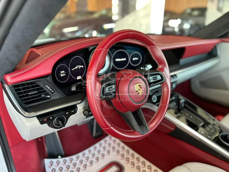 2021 بورش 911 كاريرا توربو اس