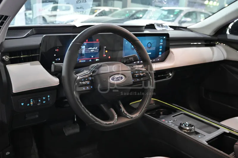 2026 فورد توروس تايتينيوم