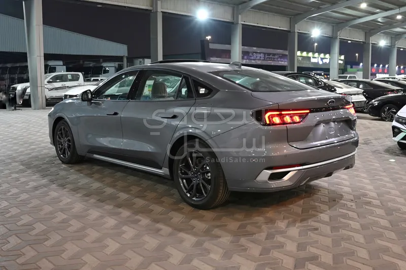 2026 فورد توروس ترند