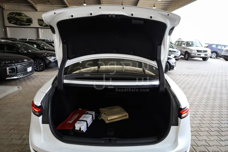 2023 تويوتا كراون