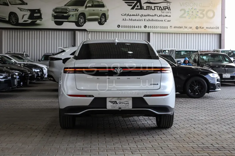 2023 تويوتا كراون