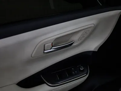 2023 تويوتا كراون