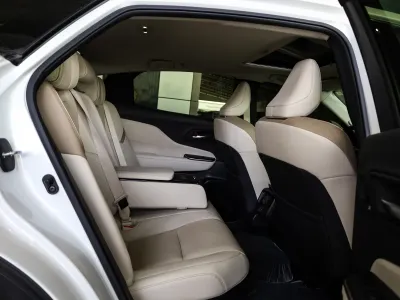 2023 تويوتا كراون