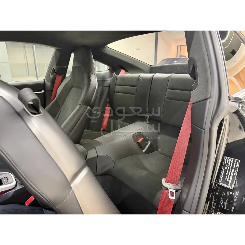 2025 بورش 911 كاريرا جي تي اس