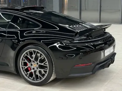 2025 بورش 911 كاريرا جي تي اس