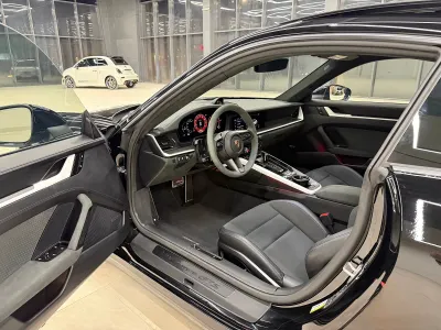 2025 بورش 911 كاريرا جي تي اس