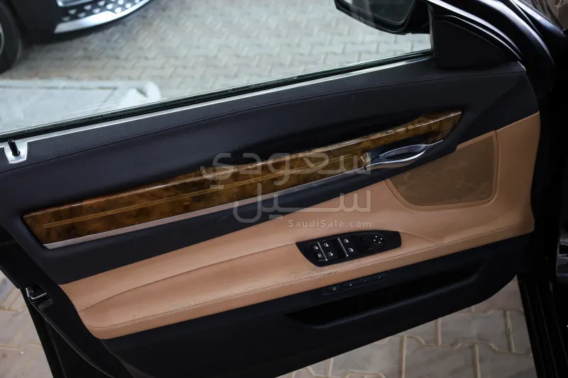 2014 بي ام دبليو الفئة السابعة 740 إل أي