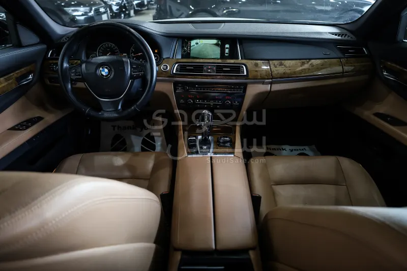 2014 بي ام دبليو الفئة السابعة 740 إل أي
